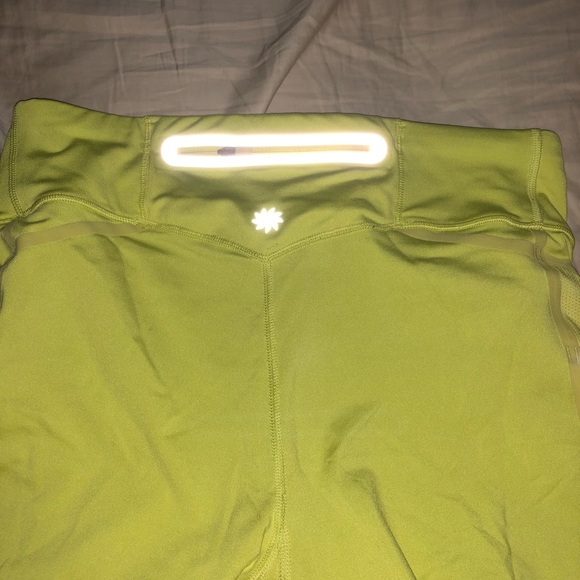 Athlete crops. - Picture 4 of 6